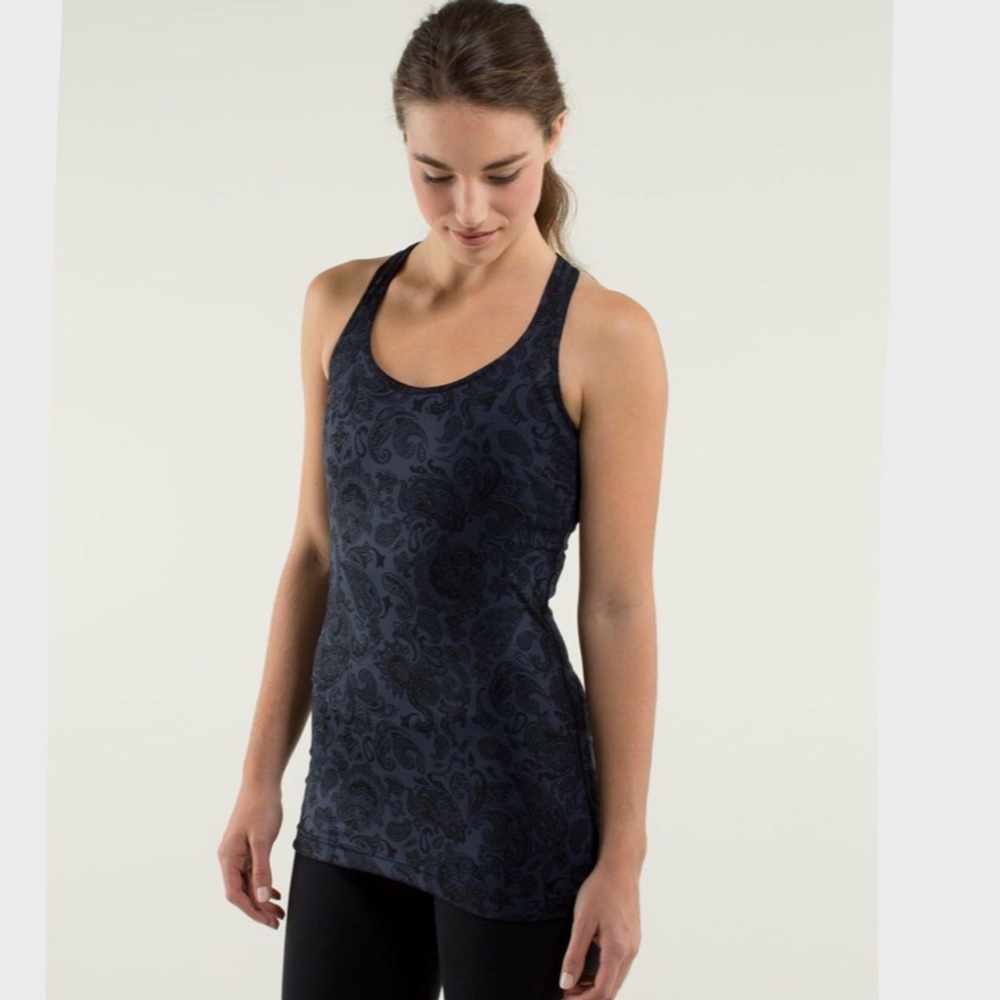 Lululemon Cool Racerback in Pria